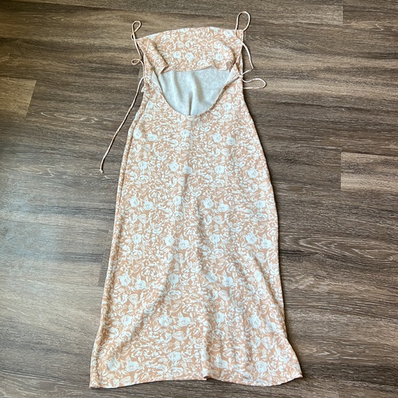 Resa - Madison Slip Dress Size XS Open Back Tan White Floral Maxi Slit - Picture 7 of 7